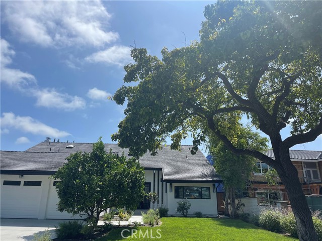 Detail Gallery Image 1 of 1 For 1785 Hummingbird Dr, Costa Mesa,  CA 92626 - 5 Beds | 3 Baths