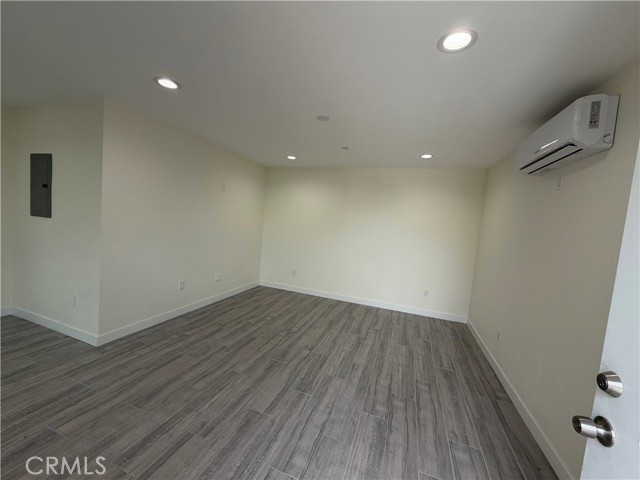 Detail Gallery Image 10 of 11 For 321 Elm, Alhambra,  CA 91801 - 2 Beds | 2 Baths