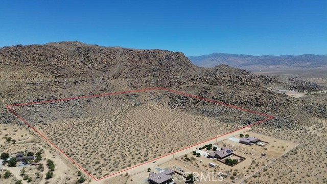 40 Ottawa Road / Mustang SE Corner, Apple Valley CA: https://media.crmls.org/medias/10fae6d4-759c-44ea-b33e-51f7346a7956.jpg