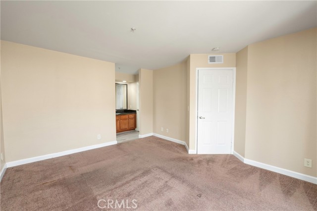 Detail Gallery Image 19 of 36 For 1010 La Terraza #207,  Corona,  CA 92879 - 2 Beds | 2 Baths