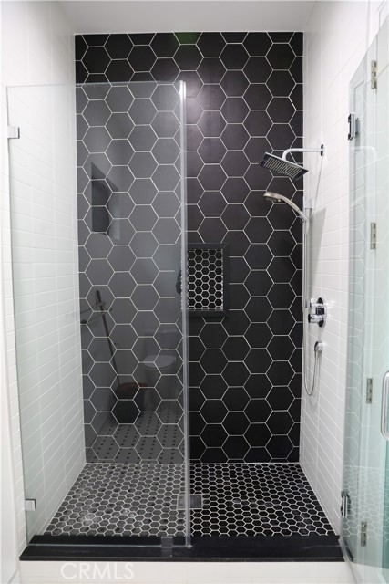 Detail Gallery Image 26 of 61 For 12664 Mclennan, Granada Hills,  CA 91344 - 5 Beds | 6 Baths