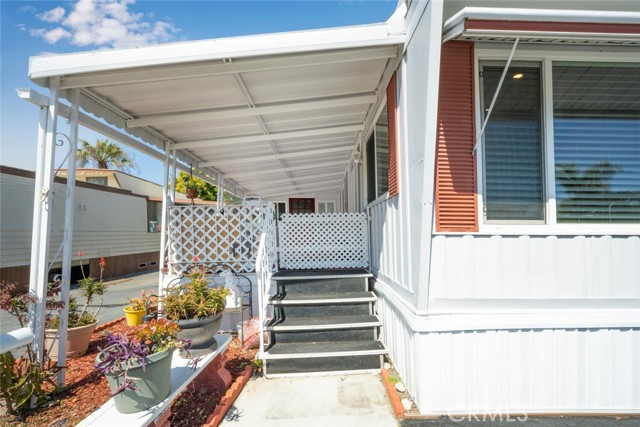 Detail Gallery Image 5 of 56 For 6229 E Golden Sands Dr #193,  Long Beach,  CA 90803 - 2 Beds | 2 Baths