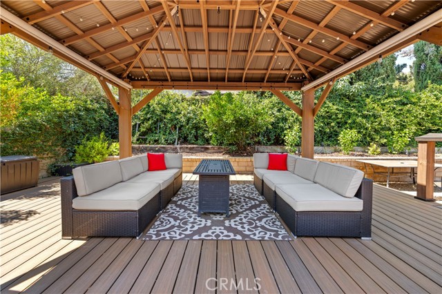 26927 Cuatro Milpas Street, Valencia CA: https://media.crmls.org/medias/10fc56bf-a3fc-4e87-a613-ff516f6ce8c4.jpg