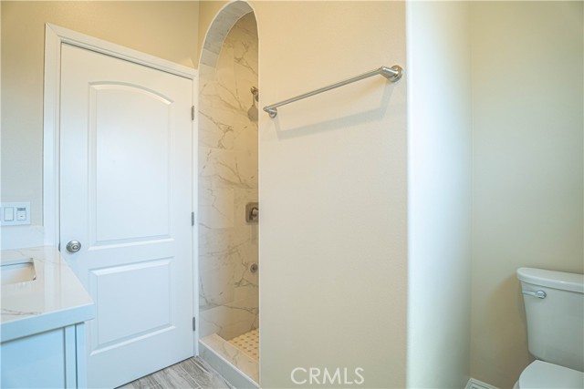9246 Cedros Avenue, Panorama City CA: https://media.crmls.org/medias/10fcb84b-1ddd-466c-af89-c74599326f4d.jpg