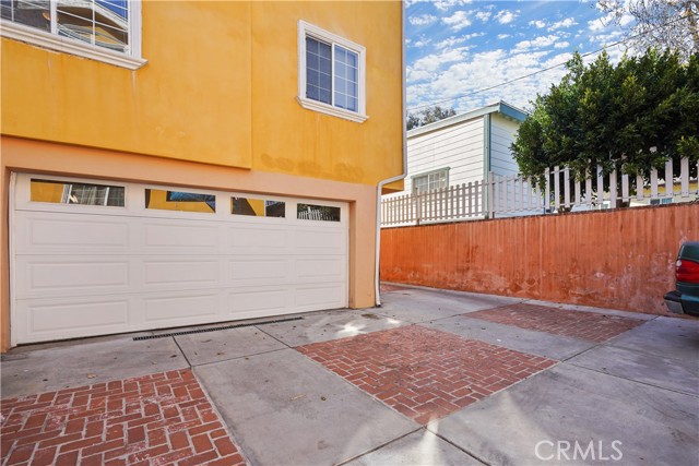 18518 Kingsdale Avenue, Redondo Beach, California 90278, 3 Bedrooms Bedrooms, ,2 BathroomsBathrooms,Residential,Sold,Kingsdale,PW22061551