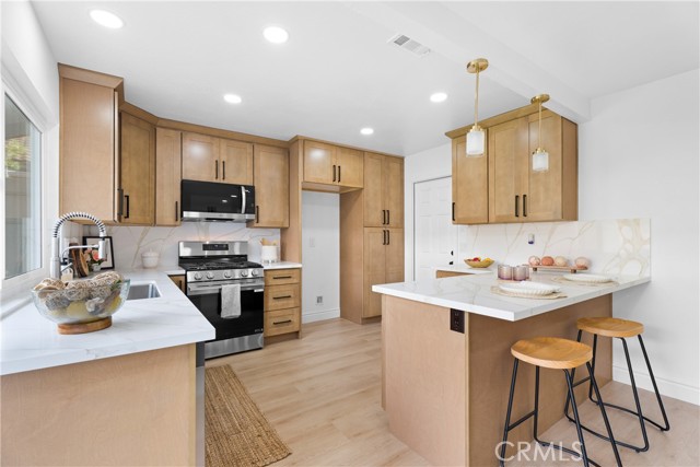 Detail Gallery Image 11 of 37 For 26461 Montecito Ln, Mission Viejo,  CA 92691 - 4 Beds | 2 Baths