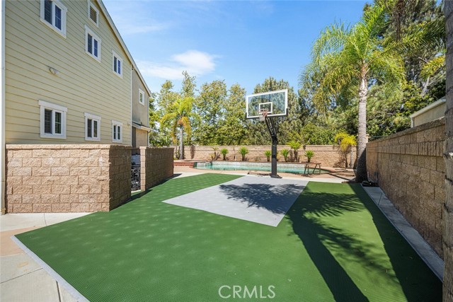 978 Heron Circle, Seal Beach CA: https://media.crmls.org/medias/11006bc2-7950-401a-ad99-8ee76185dbf7.jpg