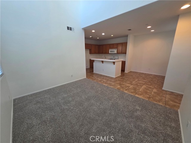 Detail Gallery Image 9 of 25 For 2035 E Harvard Privado, Ontario,  CA 91764 - 3 Beds | 2/1 Baths