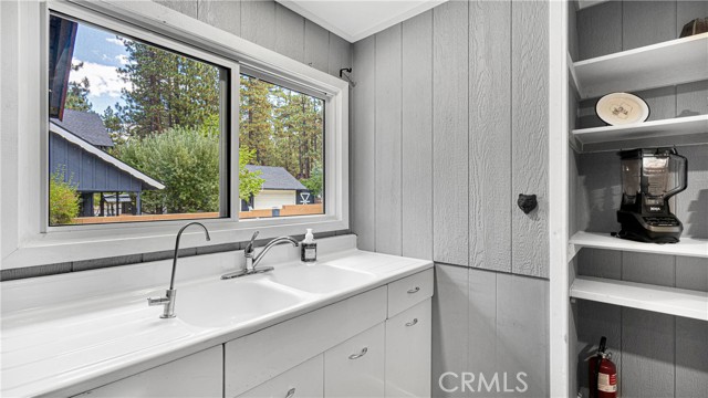 Detail Gallery Image 20 of 48 For 712 W Big Bear Bld, Big Bear City,  CA 92314 - 3 Beds | 2 Baths