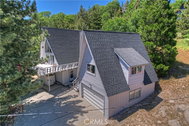 Detail Gallery Image 1 of 58 For 27760 Alpen Dr, Lake Arrowhead,  CA 92352 - 4 Beds | 3/1 Baths