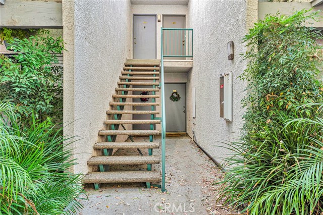 Detail Gallery Image 8 of 33 For 20134 Leadwell St #220,  Winnetka,  CA 91306 - 2 Beds | 1 Baths