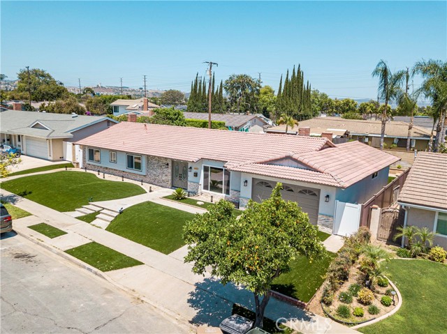 Detail Gallery Image 4 of 18 For 4802 Brookway Ave, Yorba Linda,  CA 92886 - 4 Beds | 3 Baths