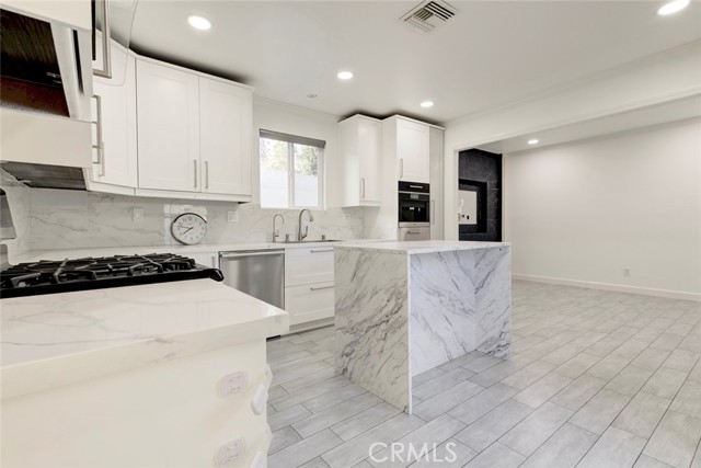 Detail Gallery Image 14 of 44 For 3041 Alabama, La Crescenta,  CA 91214 - 3 Beds | 2 Baths