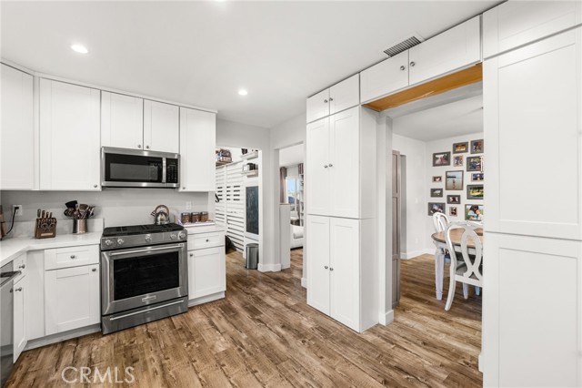 Detail Gallery Image 11 of 36 For 4738 N Midsite, Covina,  CA 91722 - 3 Beds | 2 Baths