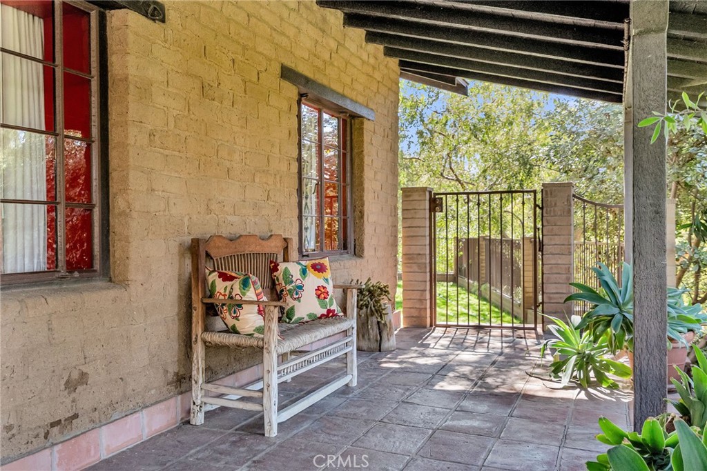 MLS #IV25260007 image #9