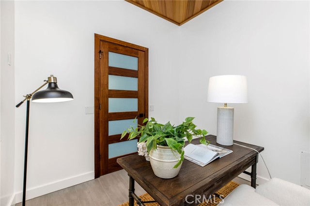 1385 Terrace Way, Laguna Beach CA: https://media.crmls.org/medias/1104d978-84ef-46a9-a37d-0e2f349c49b6.jpg