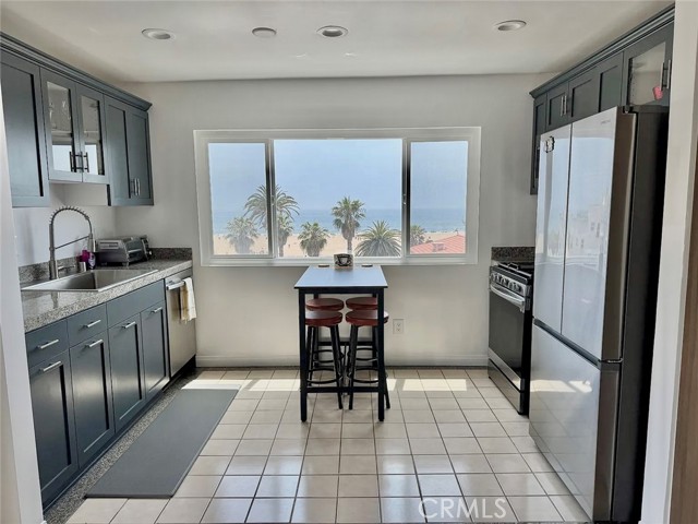 1649 Appian WAY Unit: 312