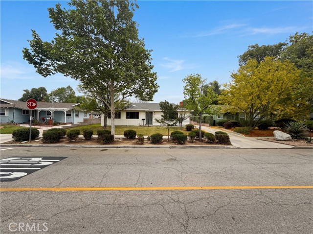 Detail Gallery Image 6 of 27 For 5654 Tower Rd, Riverside,  CA 92506 - 3 Beds | 2 Baths