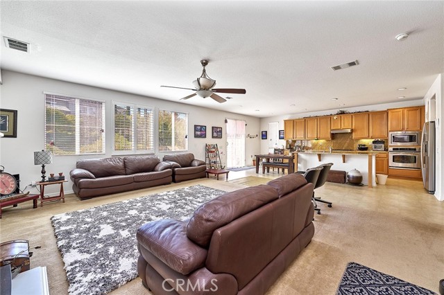 Detail Gallery Image 20 of 68 For 2106 Tangerine, Palmdale,  CA 93551 - 5 Beds | 4 Baths