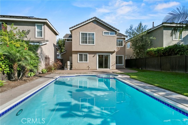 81 Plateau, Aliso Viejo CA: https://media.crmls.org/medias/1105ac87-cdc3-4620-ad06-e38375f48bfb.jpg