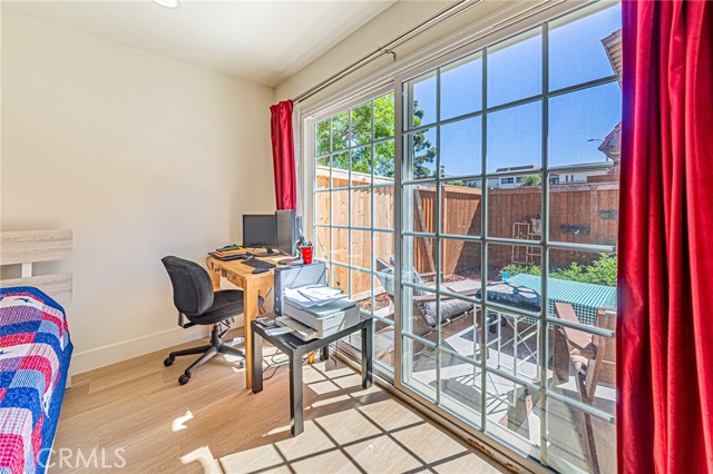 26 Seton, Irvine CA: https://media.crmls.org/medias/1105b953-16fd-4d2b-ac94-73ad4f20b976.jpg