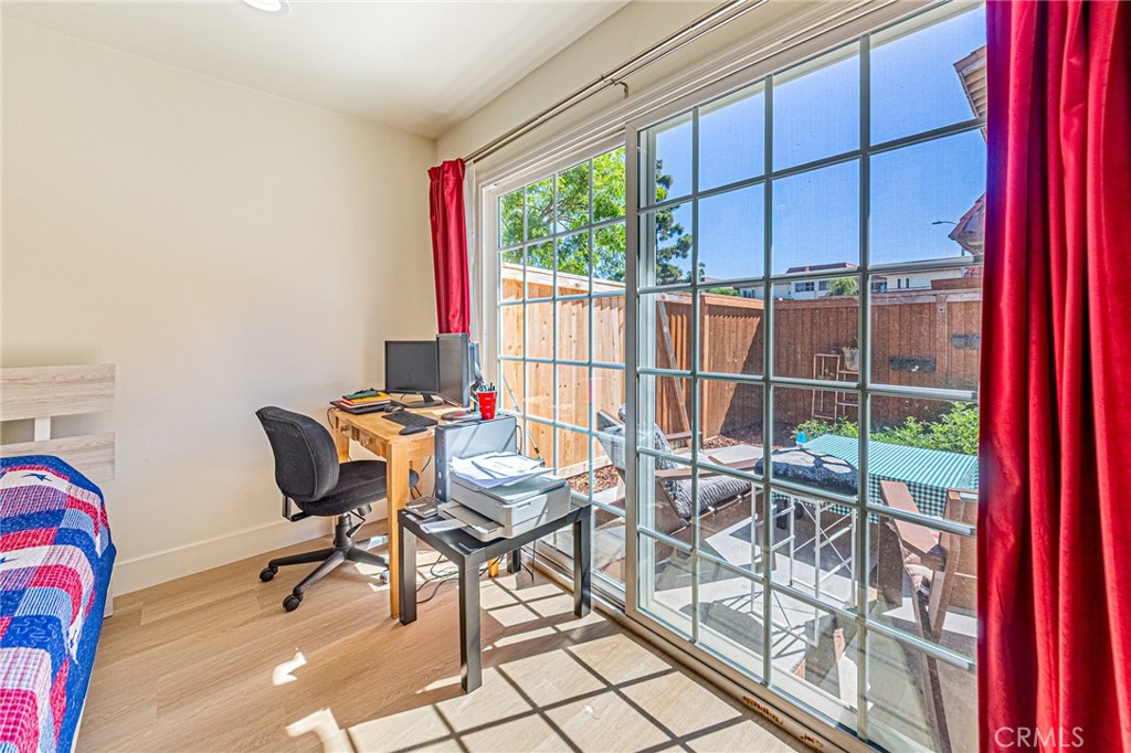 MLS #OC25275814 image #16