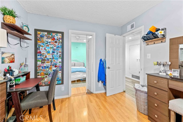 Detail Gallery Image 12 of 25 For 10292 Ethel St, Cypress,  CA 90630 - 3 Beds | 1/1 Baths