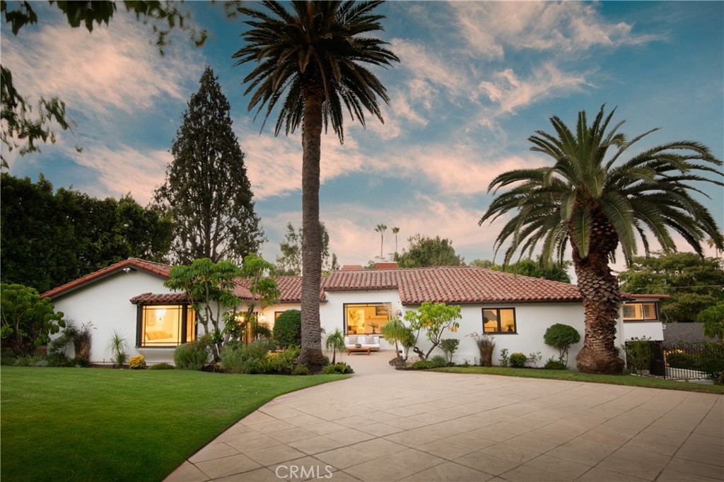 4500 Petit Avenue