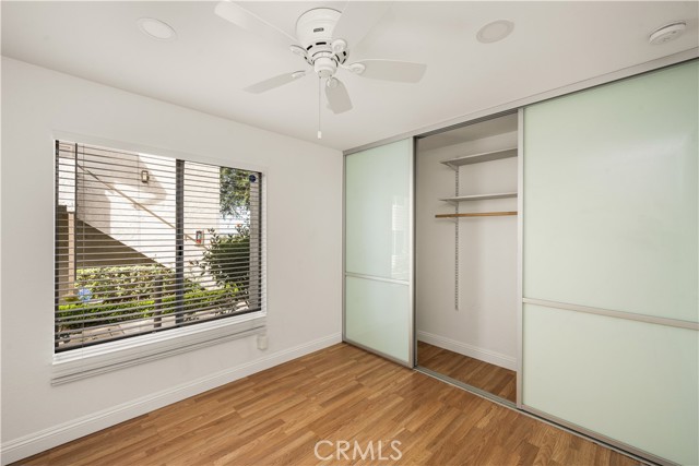 Image 17 of 37 For 21931 Rimhurst  117