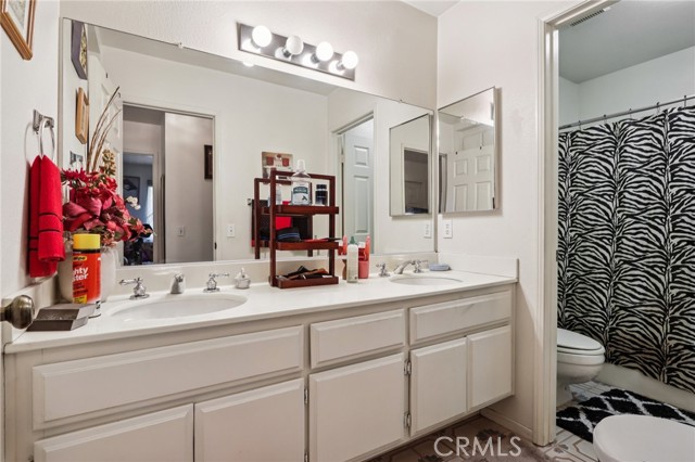 Detail Gallery Image 16 of 28 For 25821 via Kannela, Moreno Valley,  CA 92551 - 4 Beds | 3 Baths