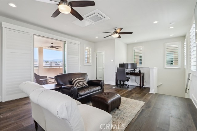 Detail Gallery Image 28 of 44 For 132 Interval, Irvine,  CA 92618 - 3 Beds | 2/2 Baths