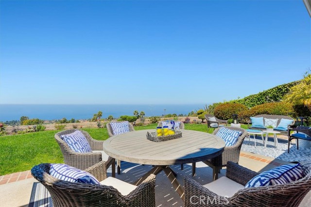 29127 Covecrest Drive, Rancho Palos Verdes CA: https://media.crmls.org/medias/1108ef31-78b1-4e01-9f41-8946a40c487d.jpg