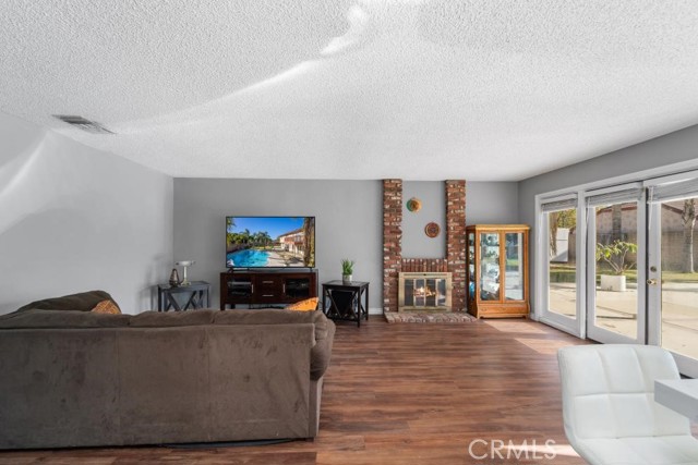 Detail Gallery Image 11 of 35 For 16885 Manila Ct, Fontana,  CA 92337 - 4 Beds | 2/1 Baths