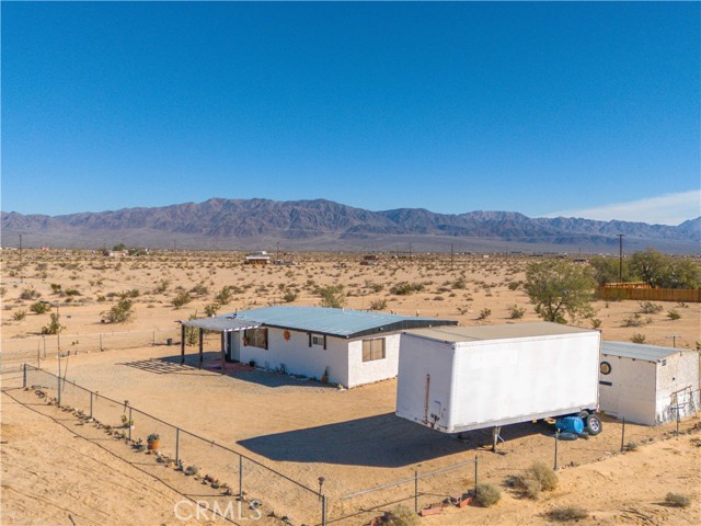 Detail Gallery Image 5 of 58 For 81412 Picadilly Rd, Twentynine Palms,  CA 92277 - 2 Beds | 1 Baths