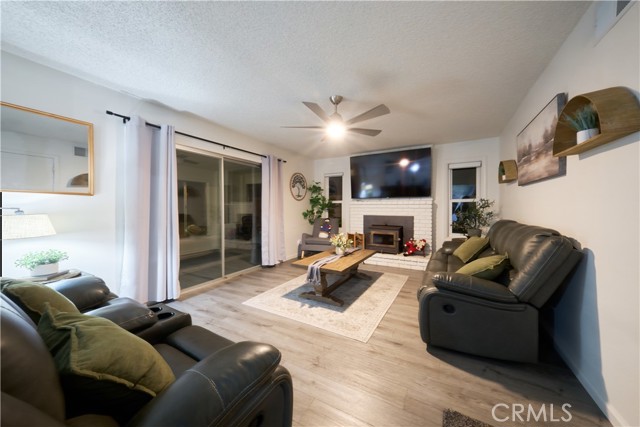 Detail Gallery Image 5 of 24 For 2848 Wathen, Atwater,  CA 95301 - 4 Beds | 2 Baths