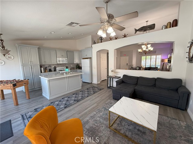 Detail Gallery Image 33 of 50 For 7665 Poppy Ln, Fontana,  CA 92336 - 4 Beds | 2 Baths