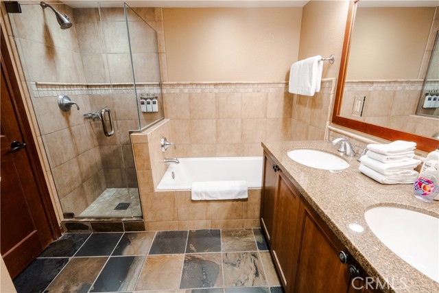 Detail Gallery Image 35 of 37 For 400 Resort Rd #834/836,  Unincorporated,  CA 96146 - 3 Beds | 3/1 Baths