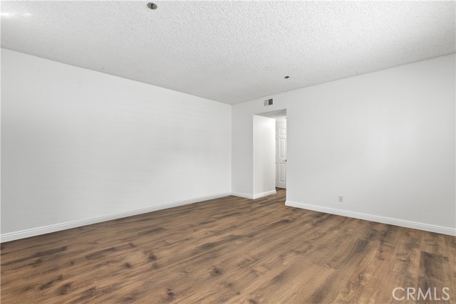 230 S Catalina Avenue, Redondo Beach CA: https://media.crmls.org/medias/110ab770-43f2-4494-9868-92544470356d.jpg