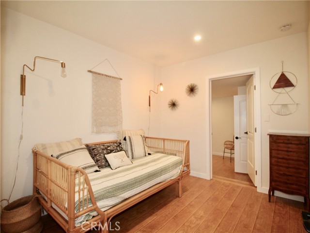 Detail Gallery Image 10 of 22 For 22621 Dolorosa St, Woodland Hills,  CA 91367 - 5 Beds | 3 Baths