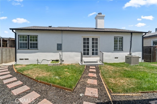 18656 Runnymede Street, Reseda CA: https://media.crmls.org/medias/110b4fbe-7cf3-4c1d-b7f5-ac12d769eb17.jpg