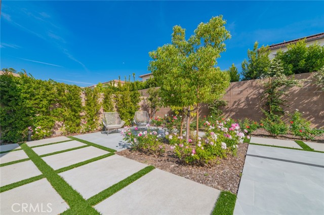 Detail Gallery Image 44 of 56 For 58 Longchamp, Irvine,  CA 92602 - 4 Beds | 4/1 Baths