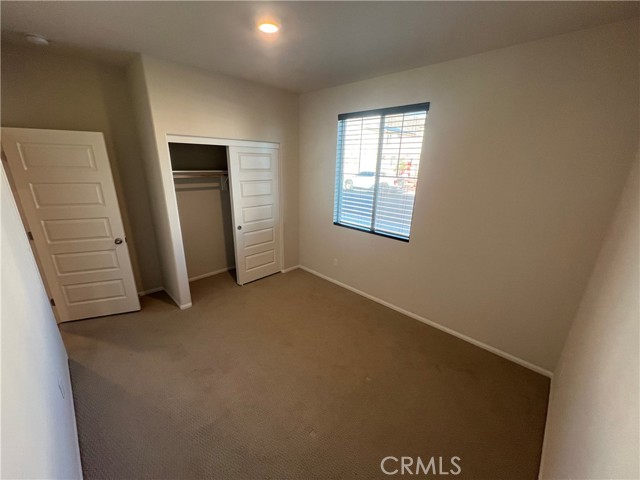 Detail Gallery Image 7 of 26 For 19557 Hanging Rock, Lake Elsinore,  CA 92532 - 5 Beds | 3 Baths