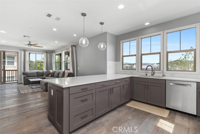 Detail Gallery Image 12 of 44 For 34 Marisol, Rancho Mission Viejo,  CA 92694 - 3 Beds | 3/1 Baths