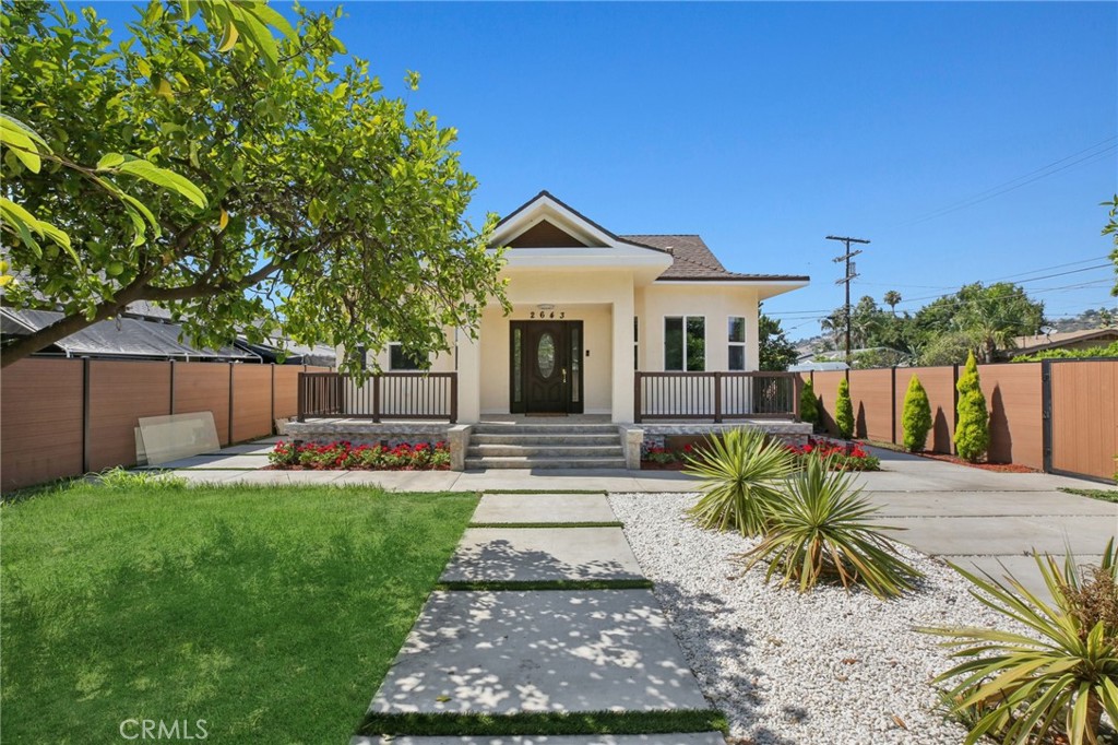 2643 Huron Street