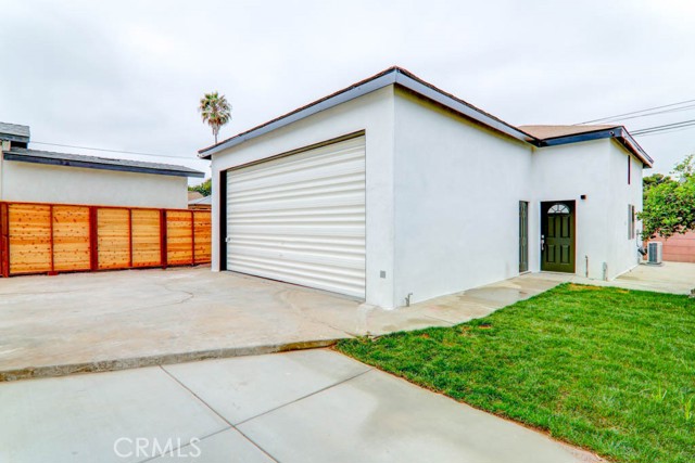 Detail Gallery Image 4 of 19 For 4653 W 137th St, Hawthorne,  CA 90250 - 5 Beds | 3 Baths