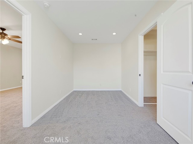 Detail Gallery Image 18 of 53 For 6215 Glide Ave, Woodland Hills,  CA 91367 - 4 Beds | 3 Baths