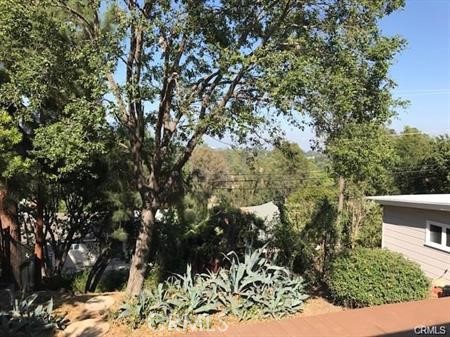 210 Anita Drive, Pasadena CA: https://media.crmls.org/medias/110d62b2-af19-4931-811e-338713029074.jpg