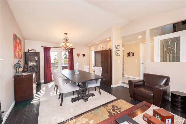 Detail Gallery Image 8 of 59 For 1226 Stratford Ln, San Dimas,  CA 91773 - 4 Beds | 3/1 Baths