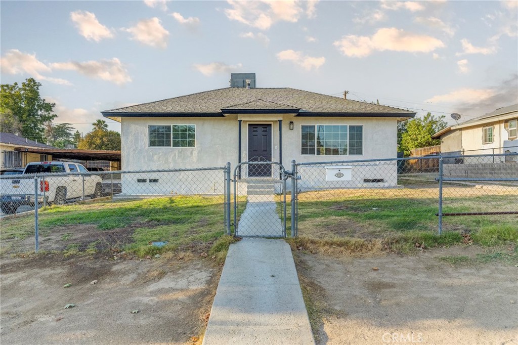 1218 Water Street