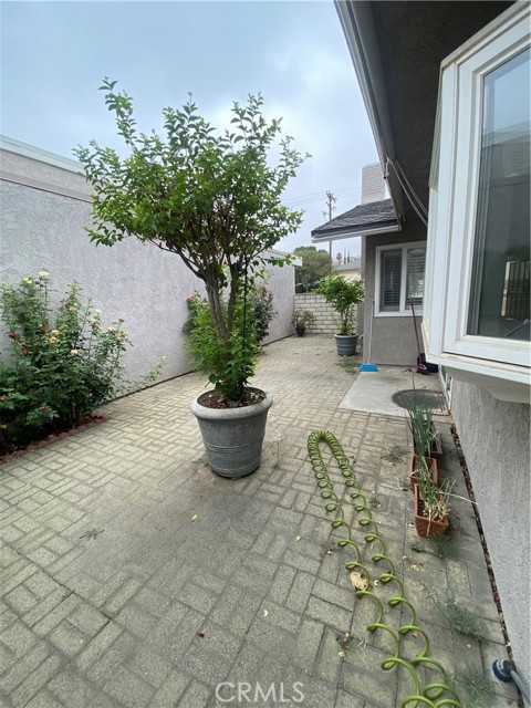25236 Lawton Avenue, Loma Linda CA: https://media.crmls.org/medias/110e4542-97ff-4430-b8b7-481a496cf0c0.jpg